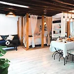 Rustic Charm&Dreamhome 40M2 In The Heart Of Paris, Near Pompidou And Notre-Dame, Subway 4,8,9 Honeymoon Favourite