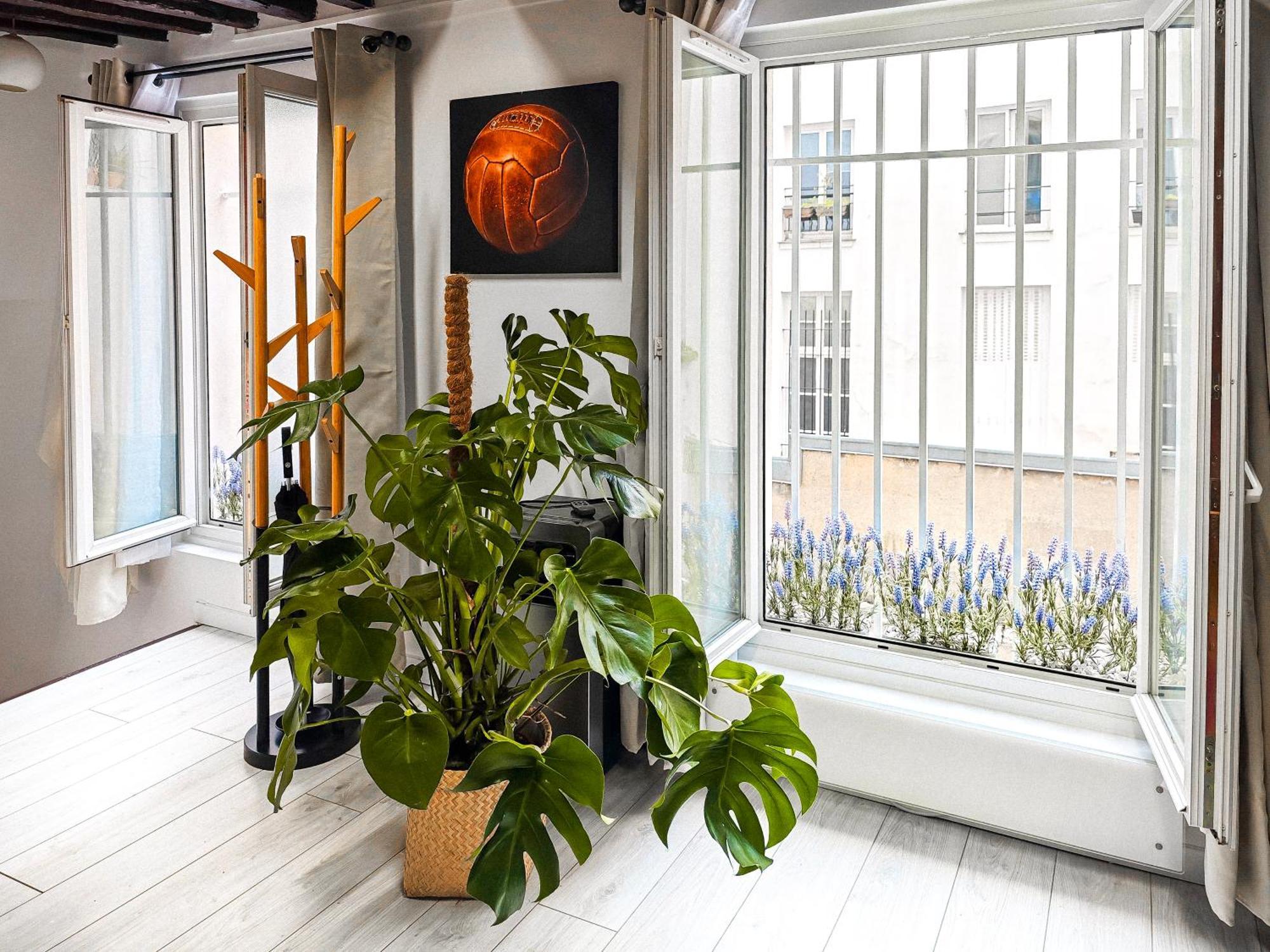 Appartement Rustic Charm&dreamhome 40m2 In The Heart Of Paris, Near Pompidou And Notre-dame, Subway 4,8,9 Honeymoon Favourite Parijs