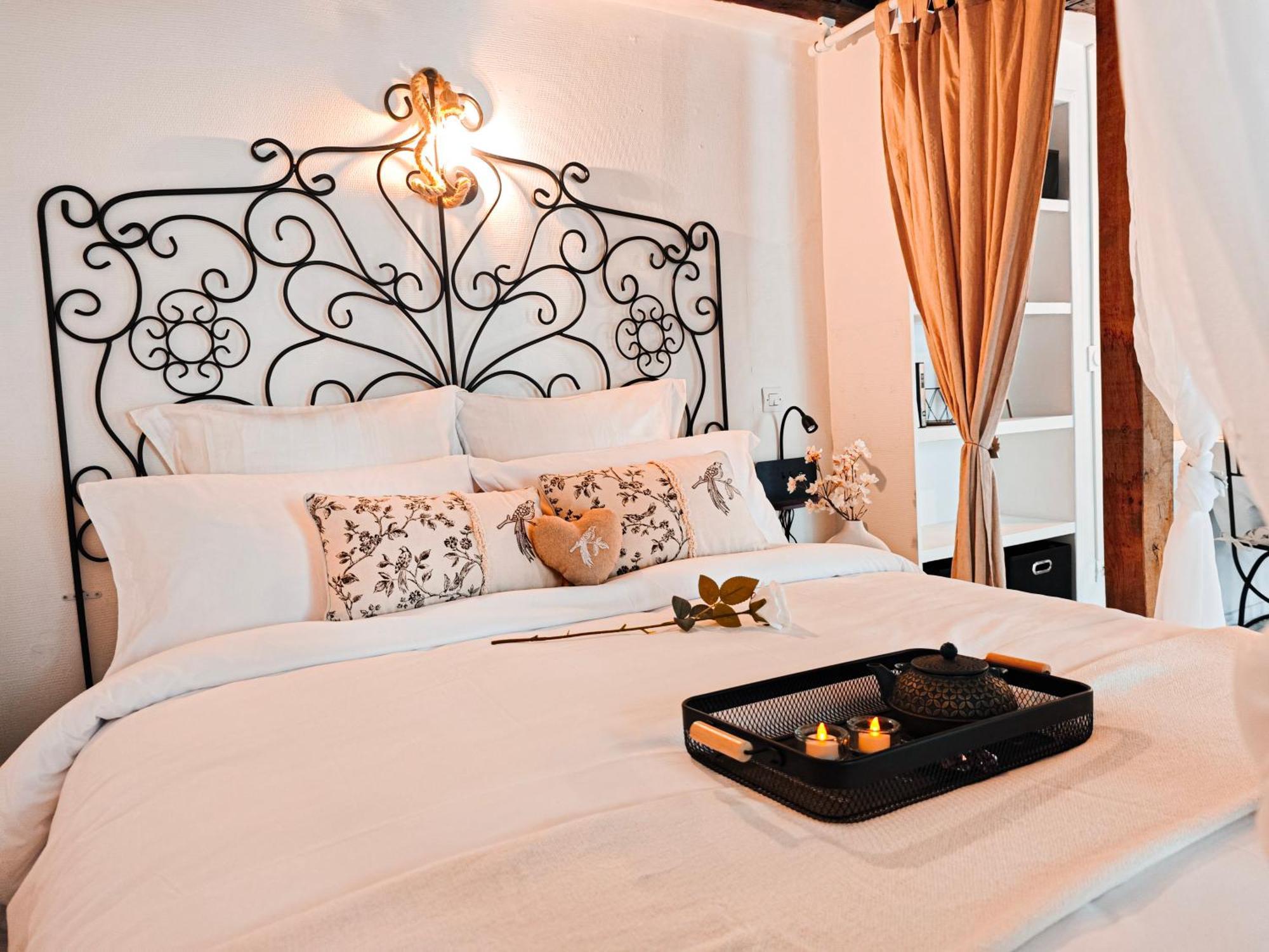 Rustic Charm&dreamhome 40m2 In The Heart Of Paris, Near Pompidou And Notre-dame, Subway 4,8,9 Honeymoon Favourite